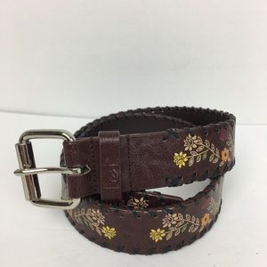 L . E. I    Size Medium